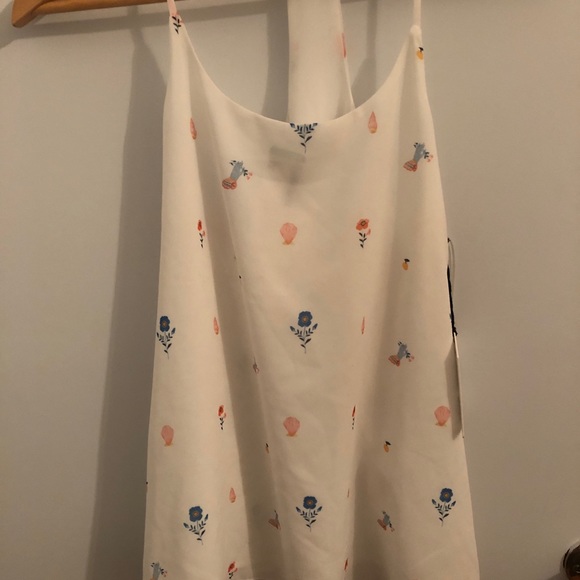 Beautiful Top - Picture 1 of 6